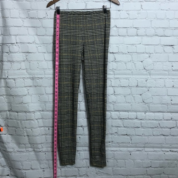 Express black and yellow plaid leggings - Picture 2 of 3